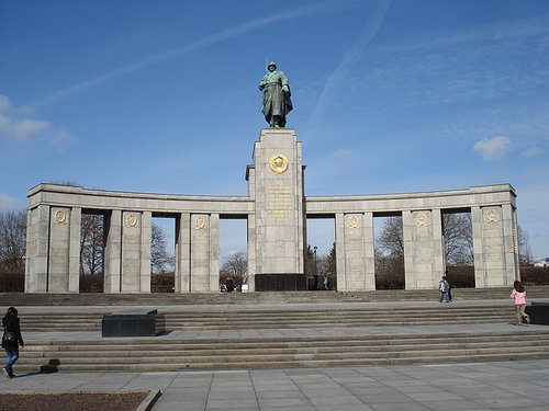 Monument.JPG